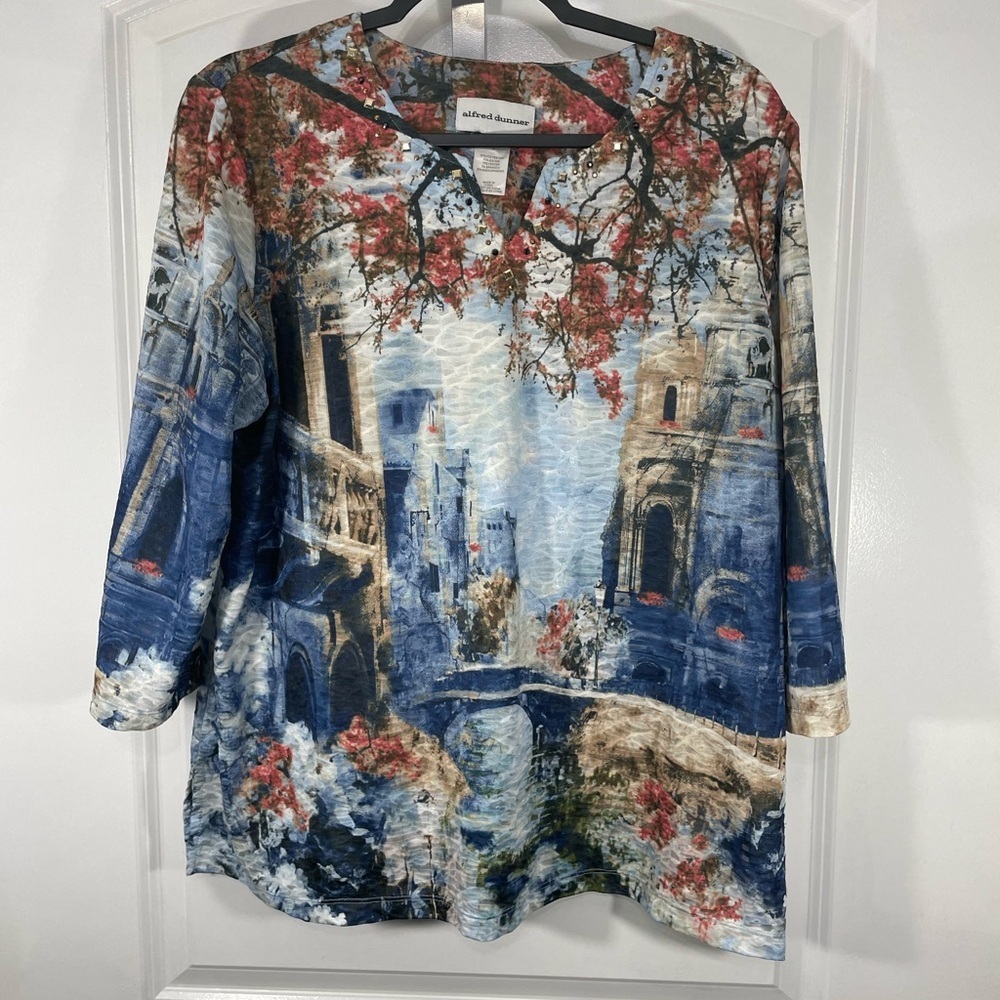 Alfred Dunner Blue and Red Scenic Print Tunic Size Large CB-I